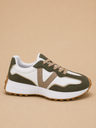 Deportivas Naira